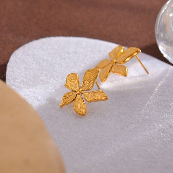 Flower Earring - Gold
