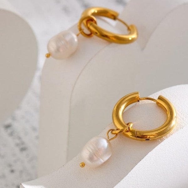 Pearl Pendant Hoop Earrings - Gold