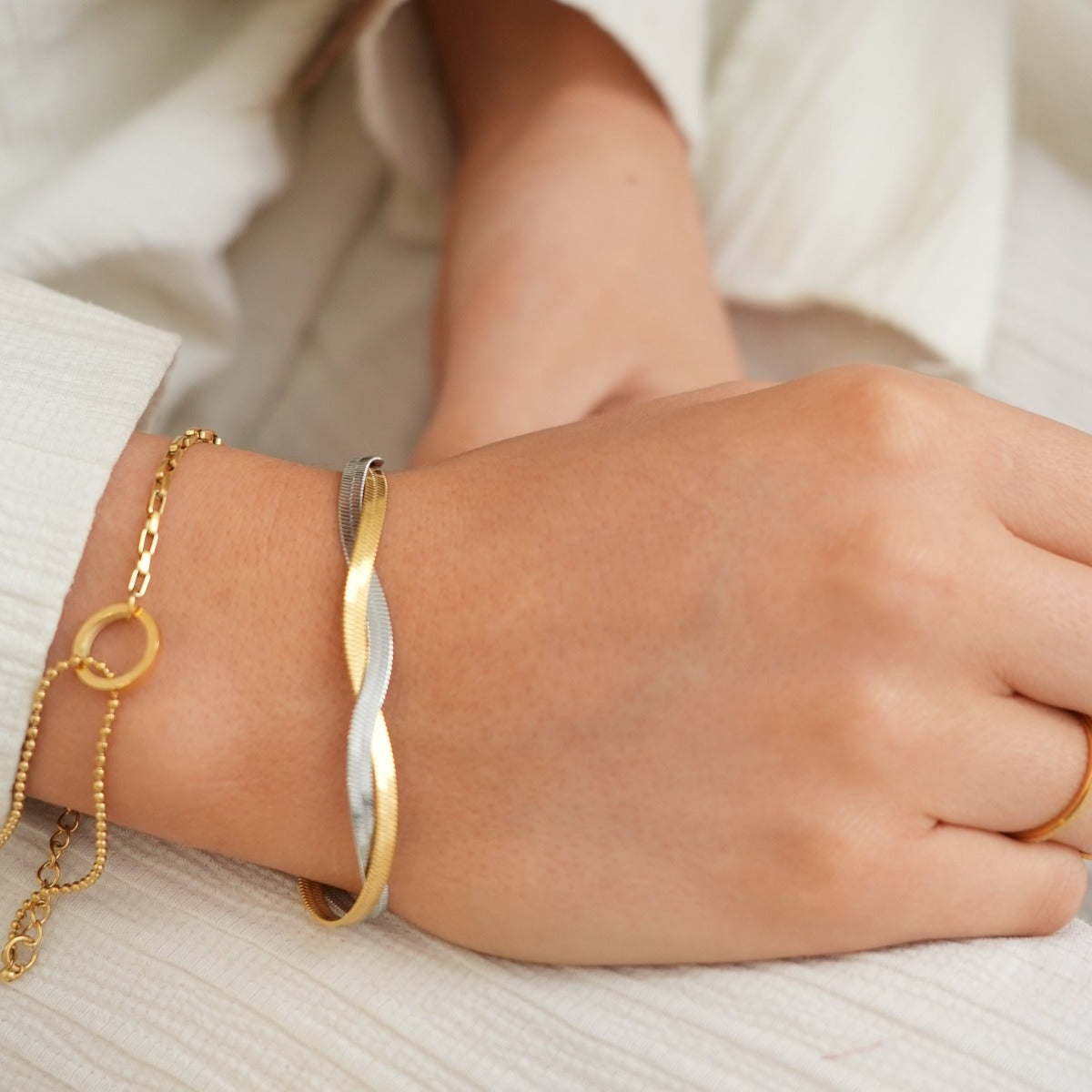 Delicate Chain Bracelet - Gold