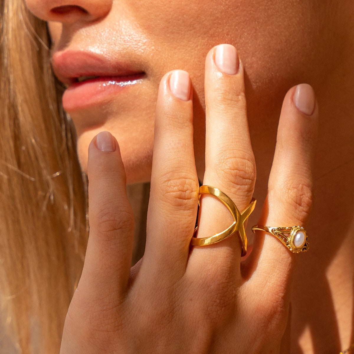 X-Shaped Ring - Gold