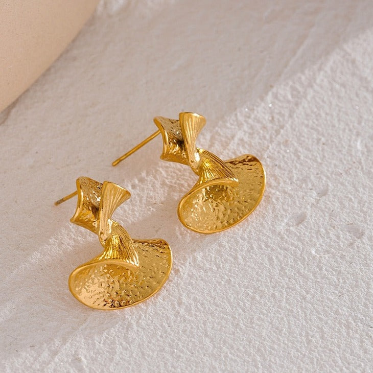 Twisted Earring - Gold