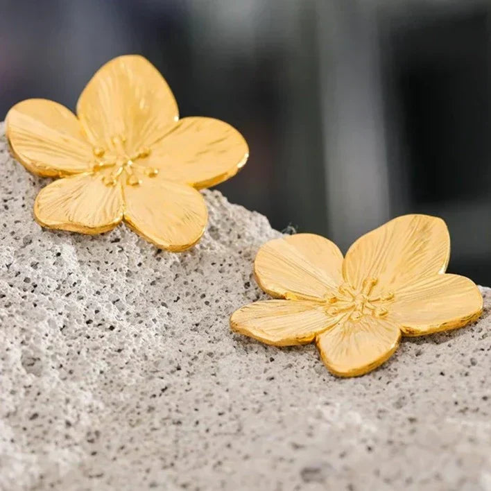 Vintage Flower Earring - Gold