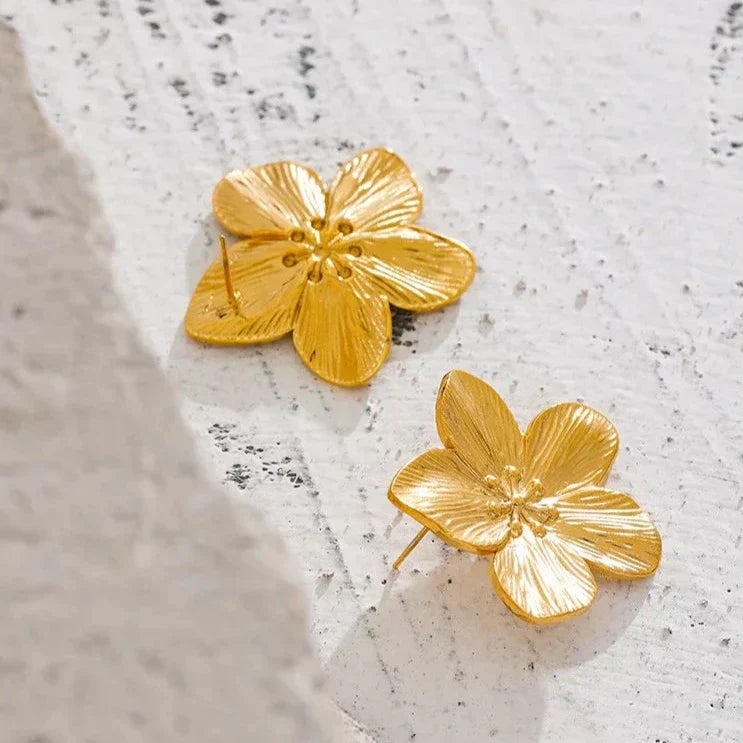 Vintage Flower Earring - Gold