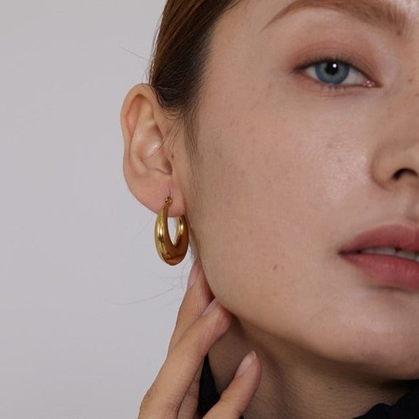 Hoop Earring - Gold