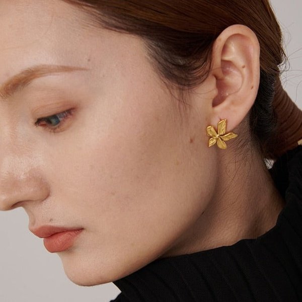Flower Earring - Gold
