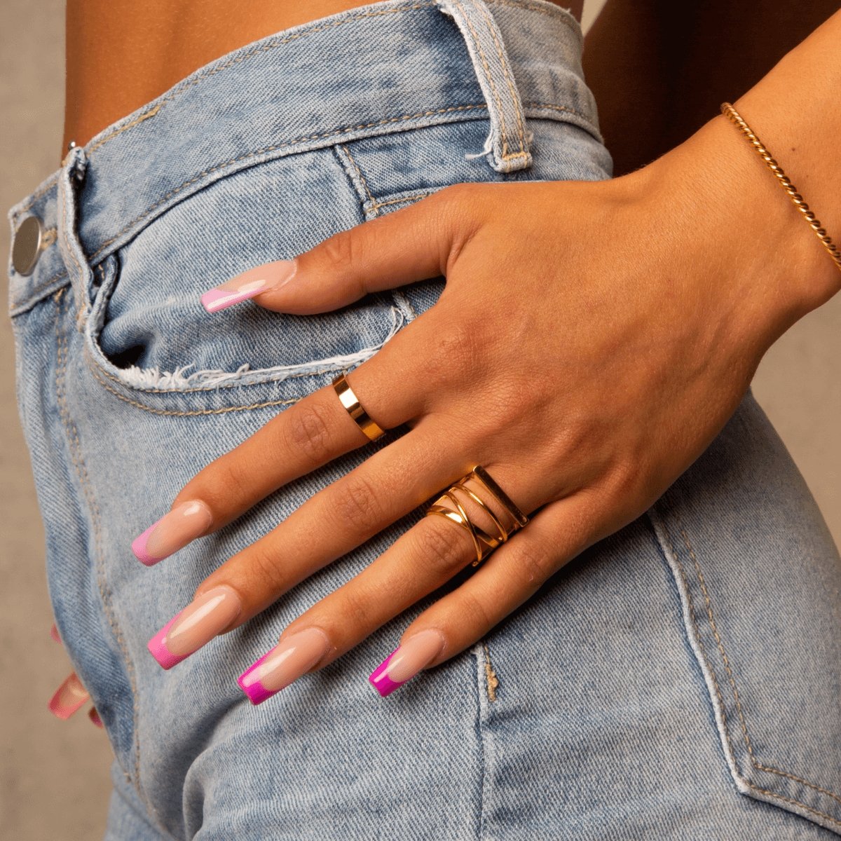 Anatomical Square Ring - Gold