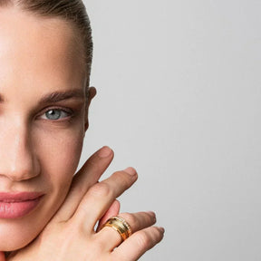 Arame and Crystal Ring - Gold