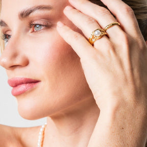 Catalina Pearl Solitaire Ring - Gold