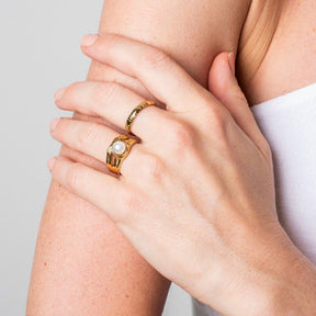 Catalina Pearl Solitaire Ring - Gold
