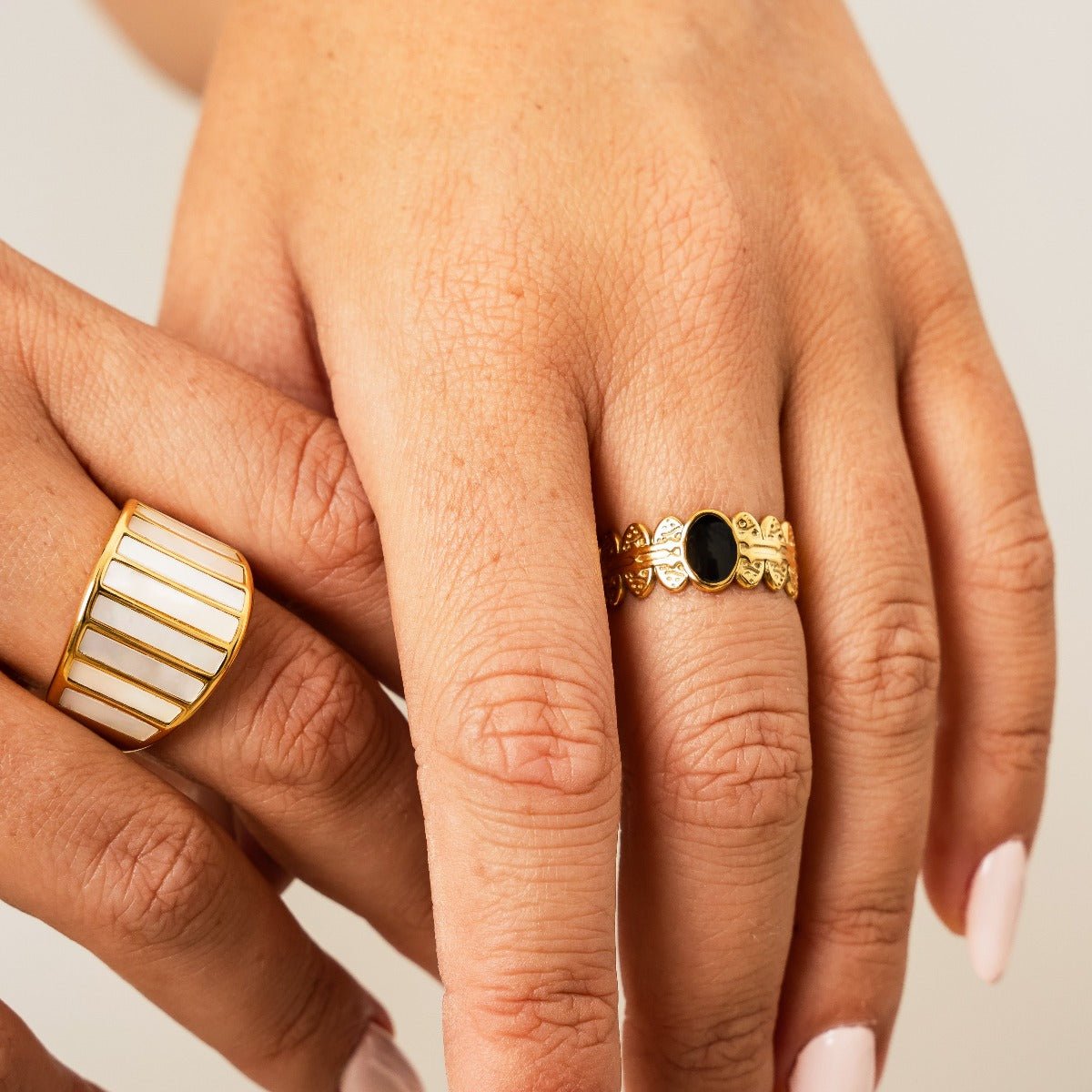 Colosseum Ring - Gold