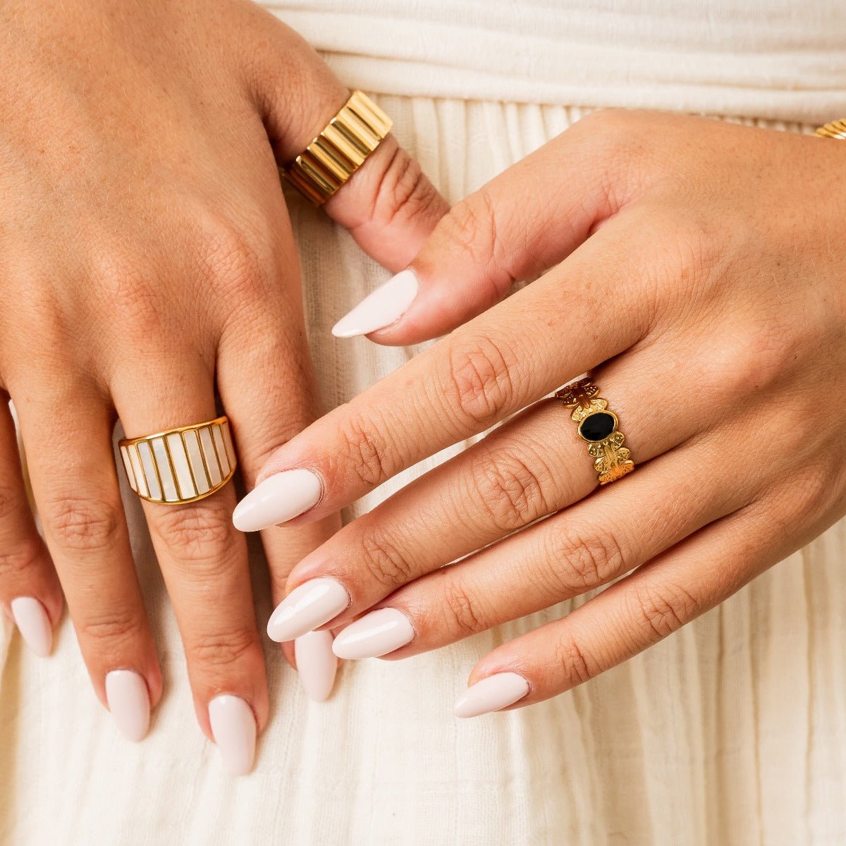Colosseum Ring - Gold