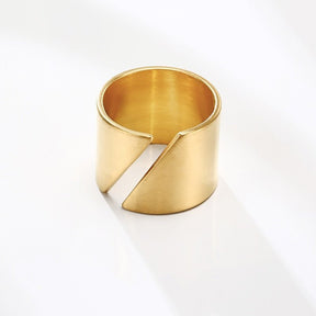 Modern Edge Ring - Gold