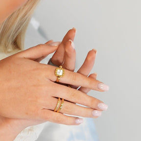 Square Charm Spinner Ring - Gold