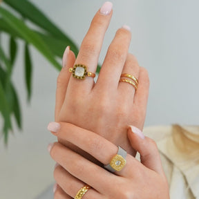 Square Charm Spinner Ring - Gold