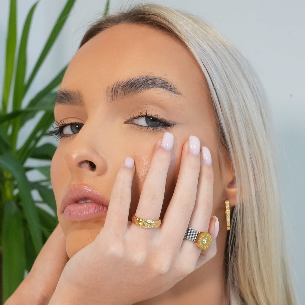 Lunar Textured Ring - Gold