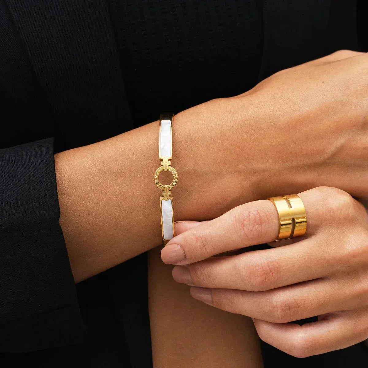 Aura Bracelet - Gold