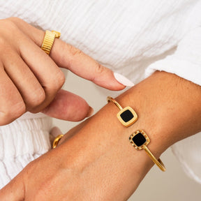Bella Onyx Bracelet - Gold