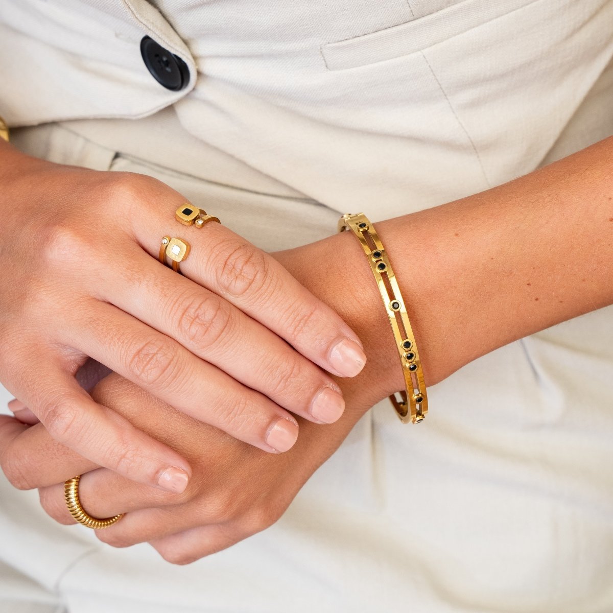 Black Studs Bracelet - Gold
