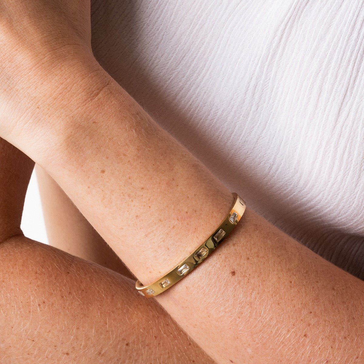 Carved Bracelet - Gold