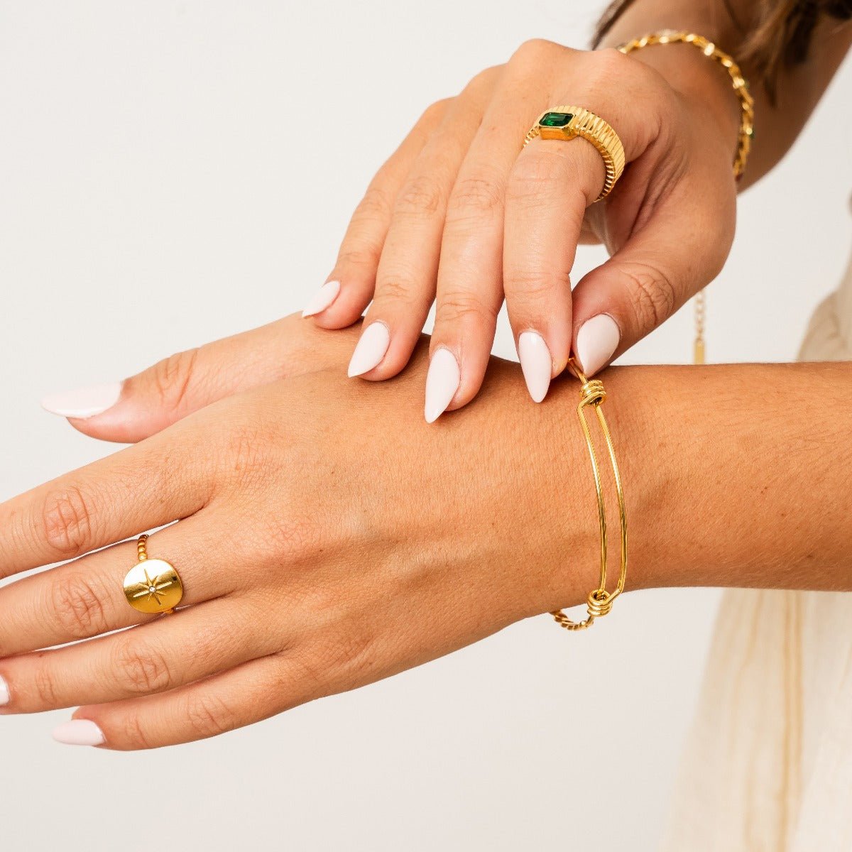Delicate Eva Bracelet - Gold