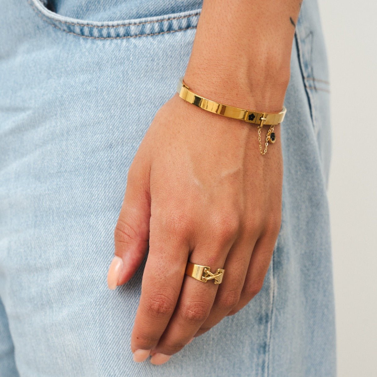 Charm Bracelet - Gold