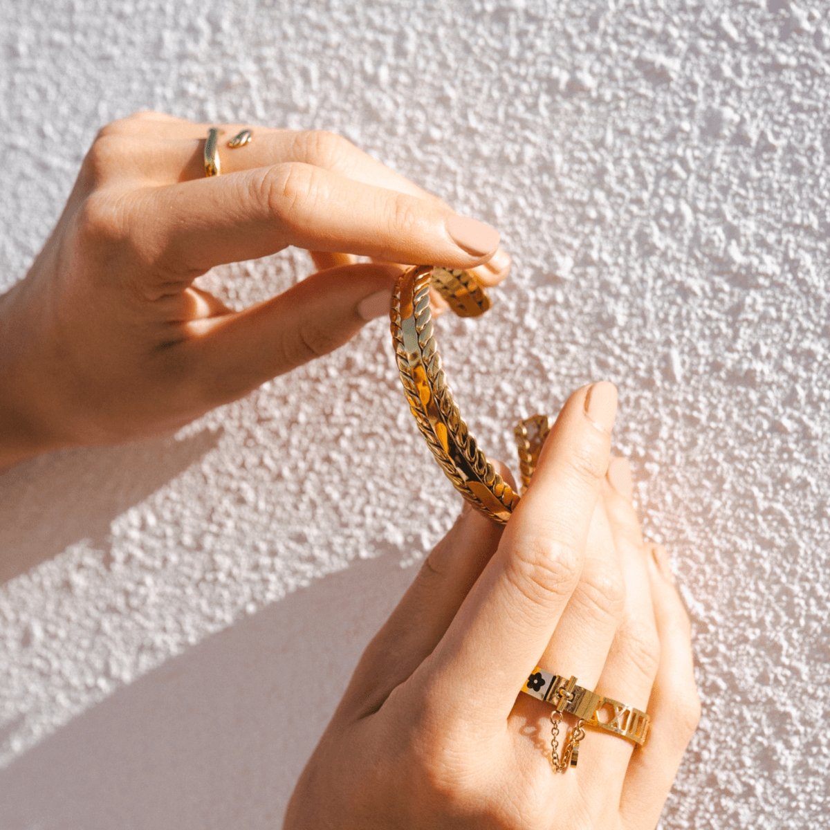 Golden Leaf Bracelet - Gold