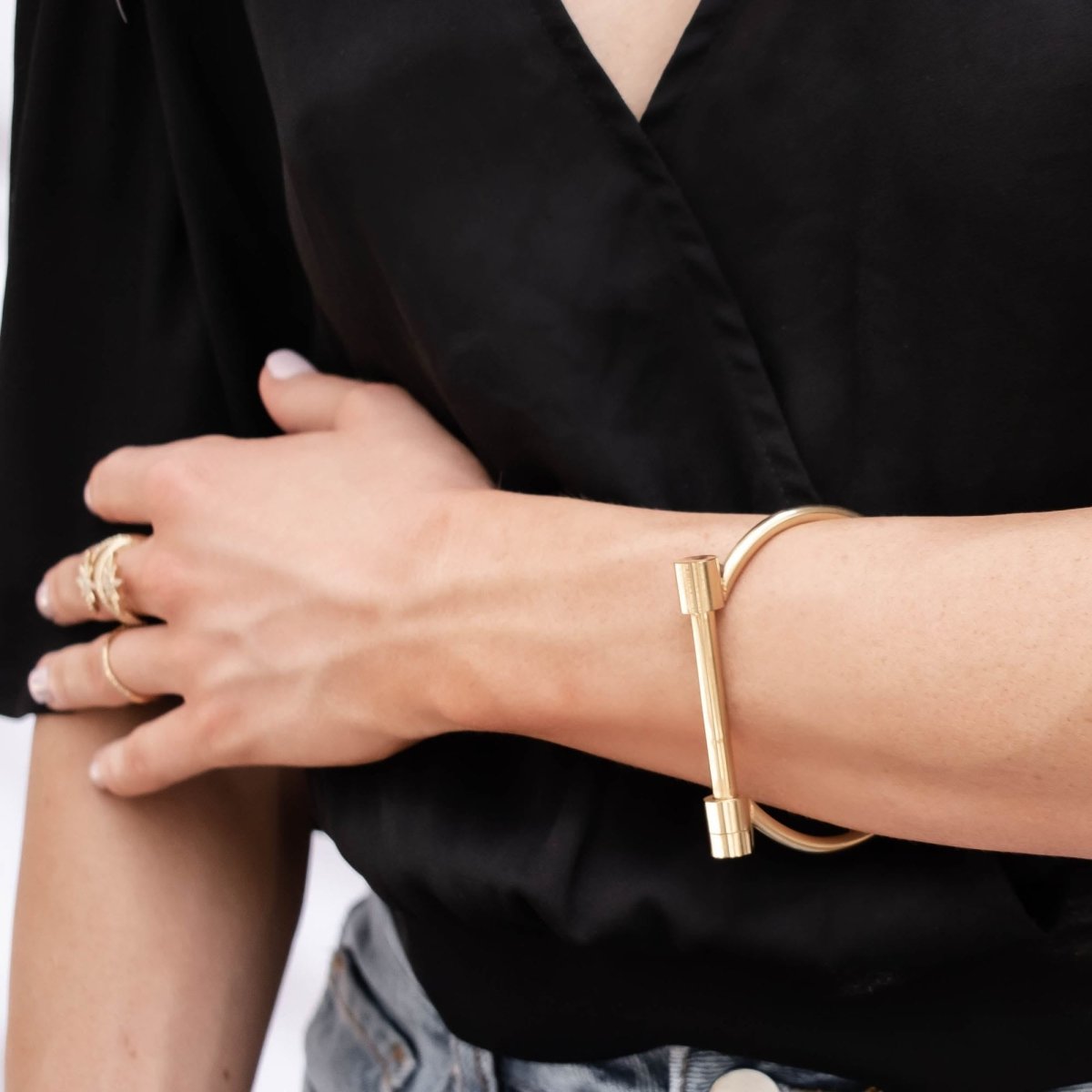 Screw Cuff Bracelet - Gold