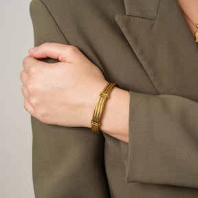 Wire Bracelet - Gold