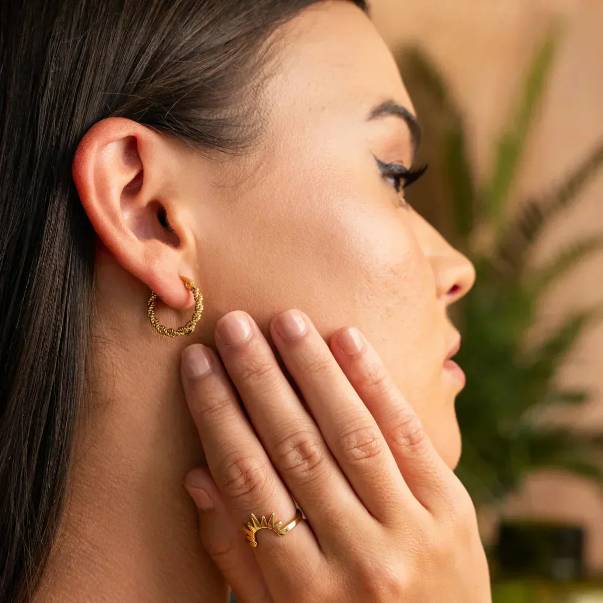 Twisted Hoop Earrings - Gold