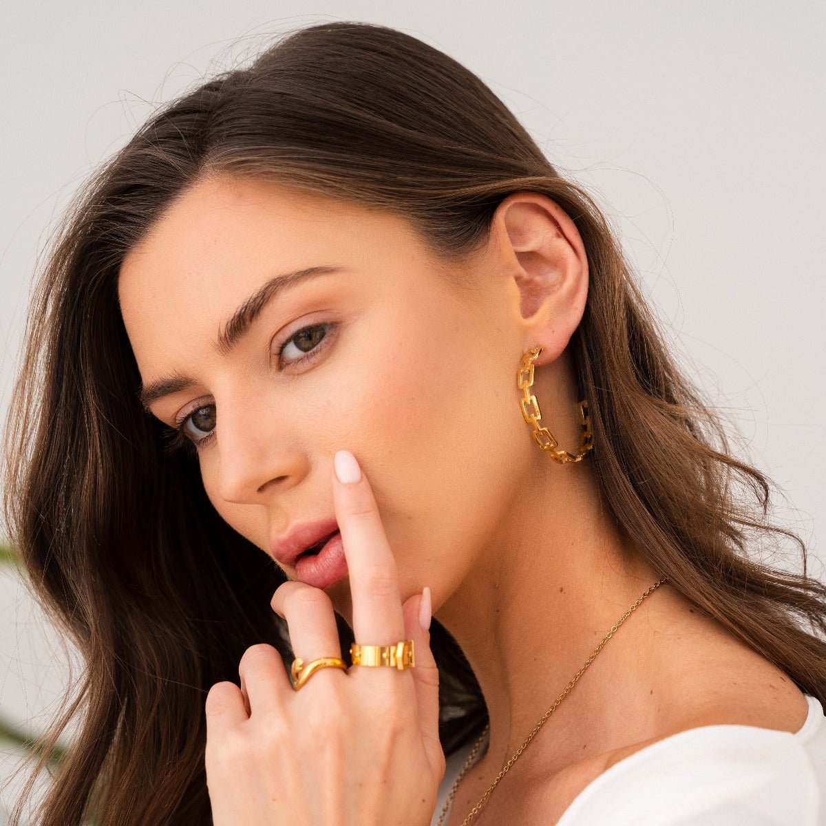 Alexandra Hoop Earrings - Gold