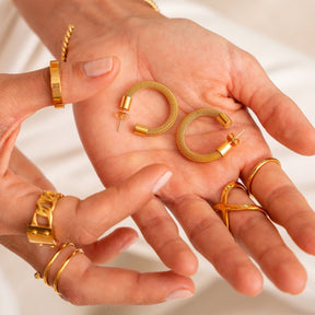 Isabella Hoop Earrings - Gold