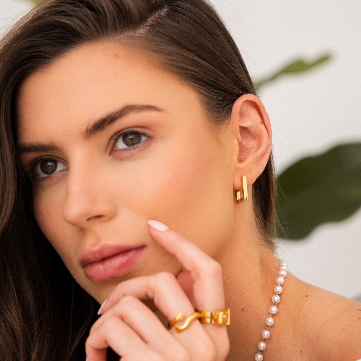 Leonor Square Hoop Earrings - Gold