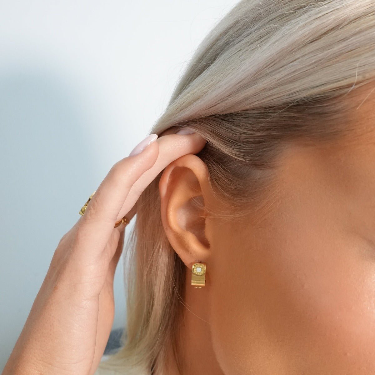 Square Charm Earring - Gold
