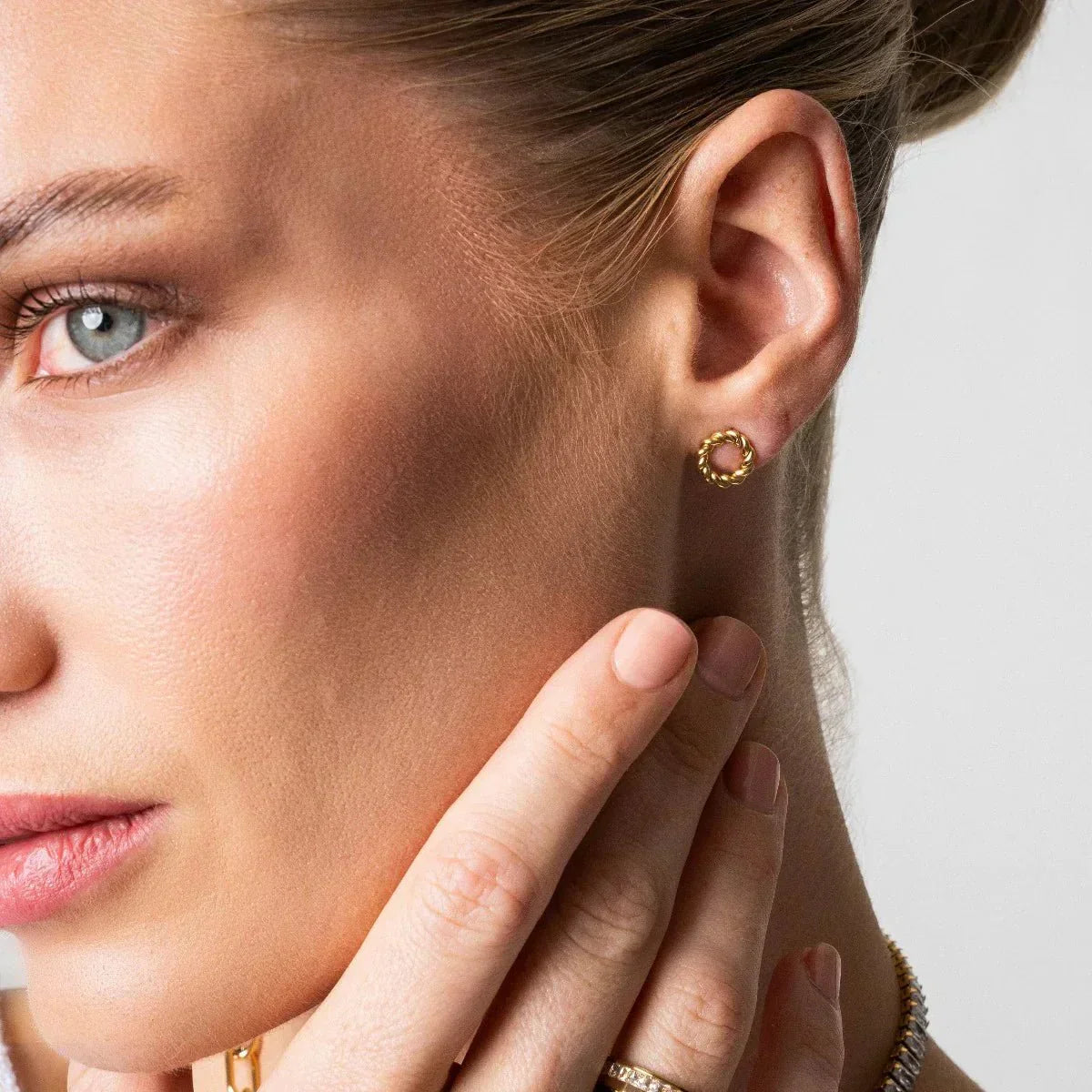 Twist Earring - Gold