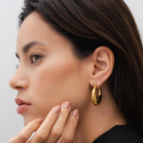 Bold Eva Hoop Earrings - Gold