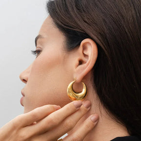 Bold Eva Hoop Earrings - Gold