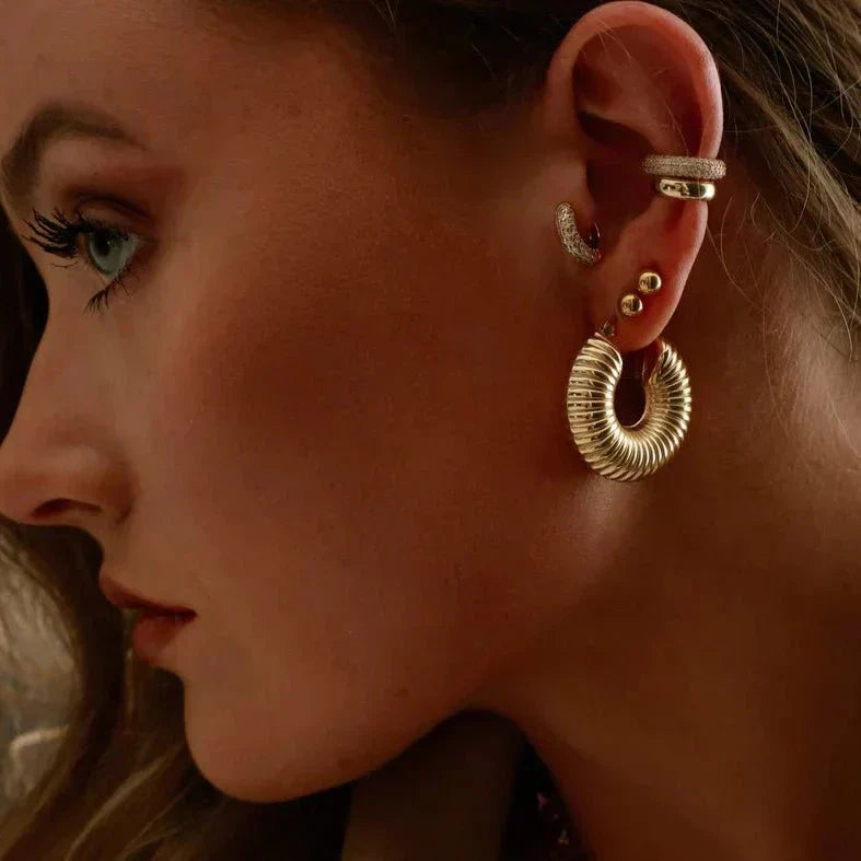 Bold Hoop Earrings - Gold