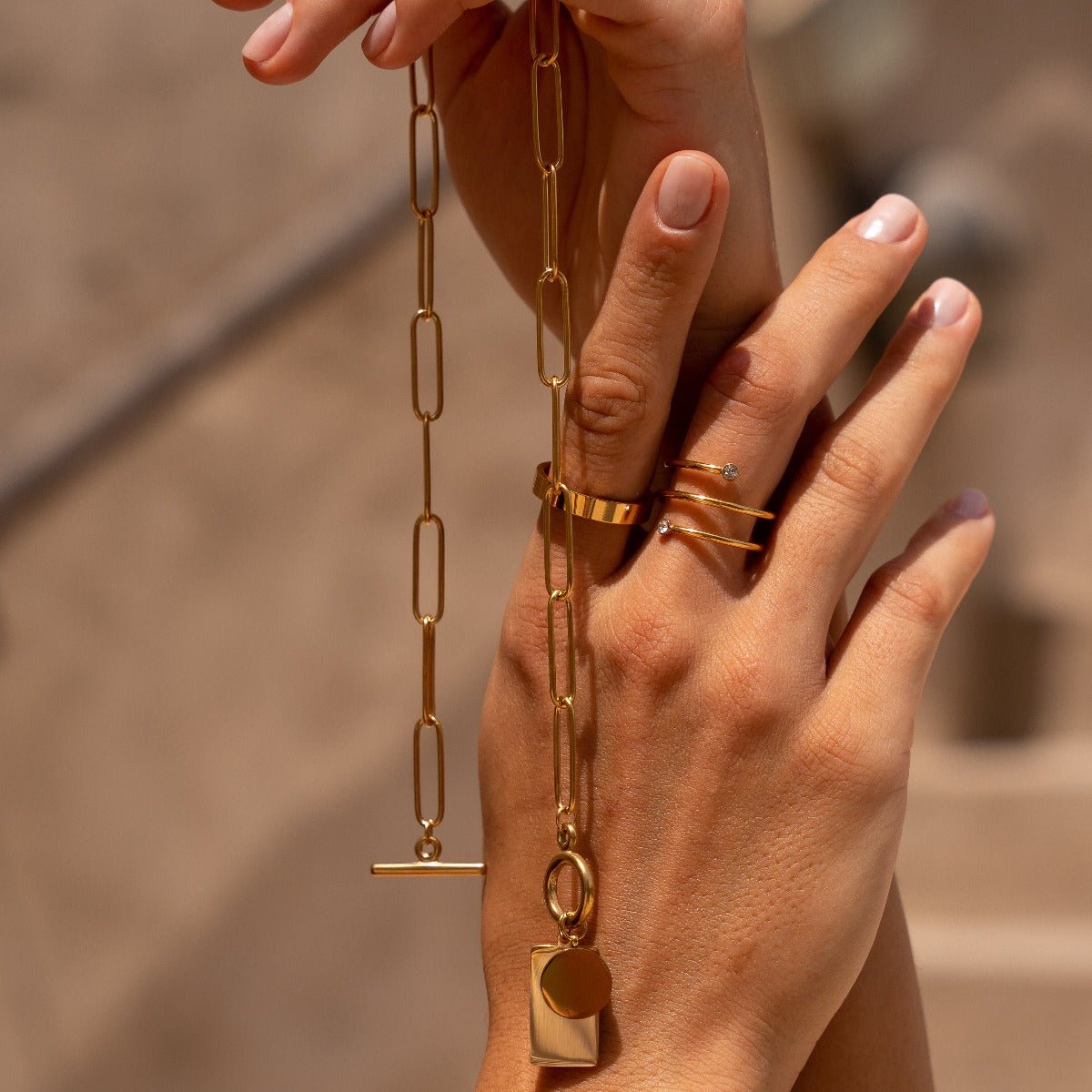Geometric Plain Pendant Chain Necklace - Gold