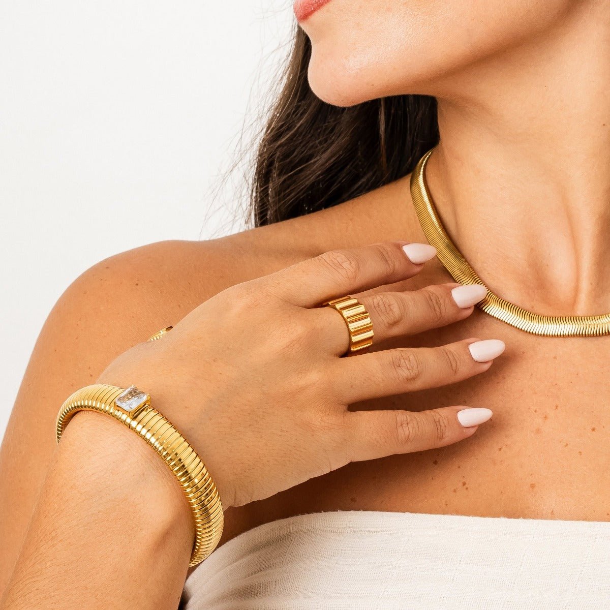 Gaia Mesh Choker Necklace - Gold