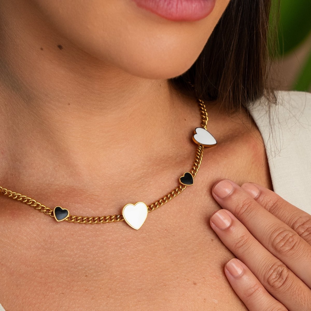 Love Glow Monochrome Necklace - Gold