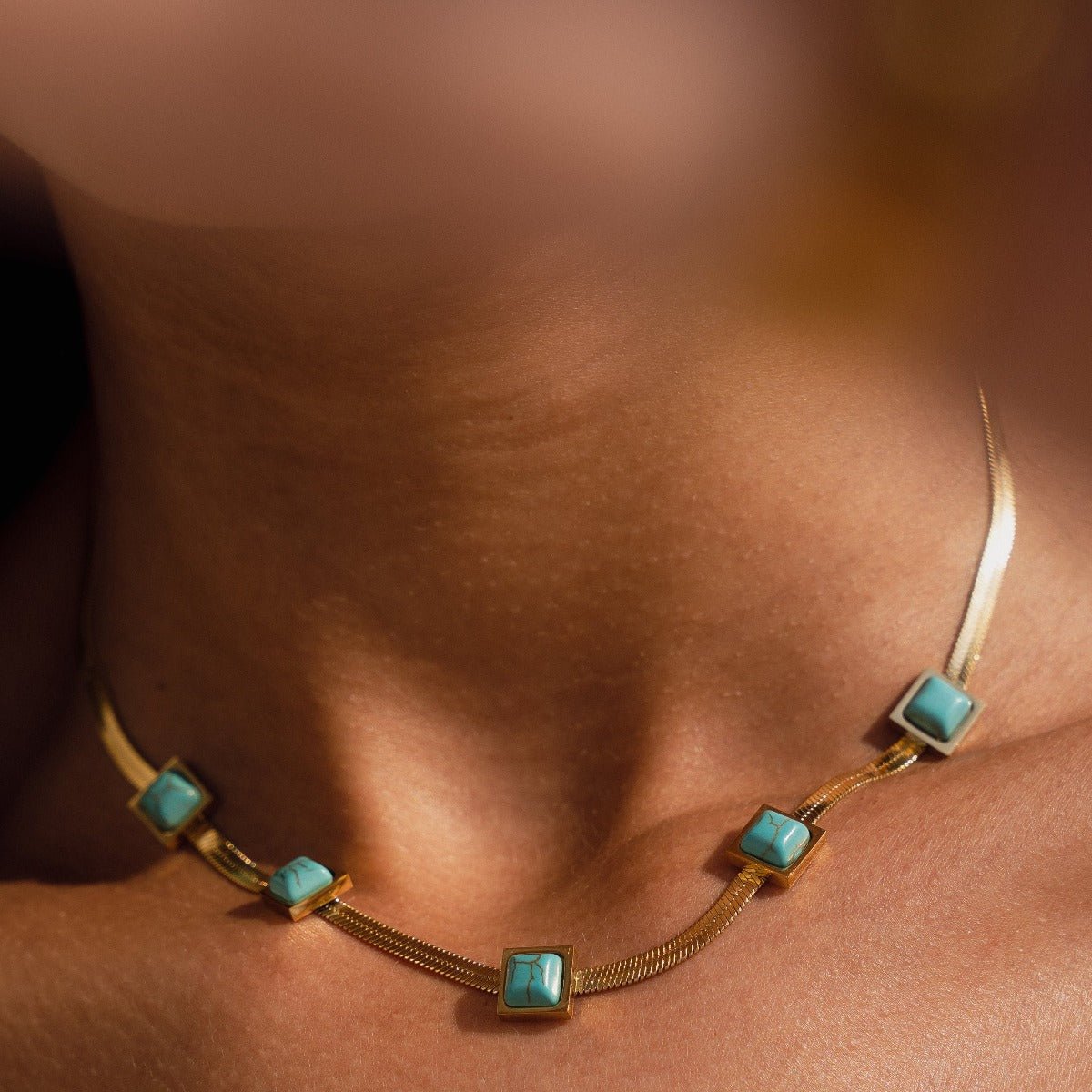 Aqua Mesh Necklace - Gold